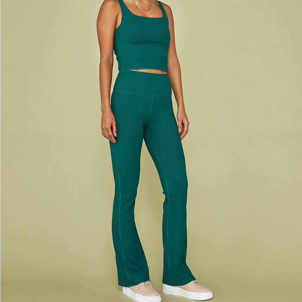 Carbon38 Teal Ribbed Flare Leggings
